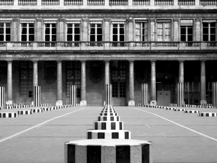 Palais-Royal (1639), originally called Palais-Cardinal, it was personal residence of Cardinal Richelieu in Paris. Columns Buren