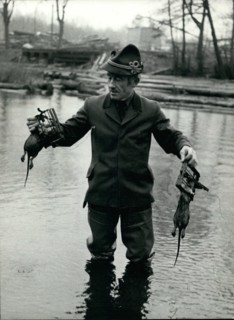1962 - Horst Eick the Rat Catcher of Berlin: It is not pied of Hamelin but the official rat catcher of Berlin, who is sen here on work. and he does not decoy the rats with sweet notes, as his famous''...