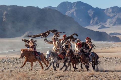 Ulgii, Mongolia : Golden eagle festival traditional Kazakh nomad games