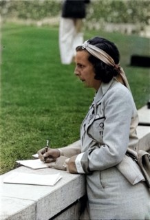 Summer Olympics 1936 - Germany, Third Reich - Olympic Games, Summer Olympics 1936 in Berlin. German film director Leni Riefenstahl at the Olympic arena. Image date August  1936. Photo Erich Andres