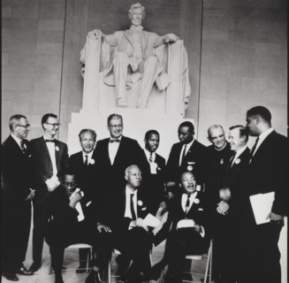 USA Dr Martin Luther King Jr and other civil rights leaders gather before a rally at the Lincoln Memorial August 28, 1963 in Washington