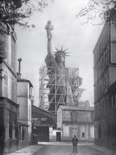Construction of Statue of Liberty 10