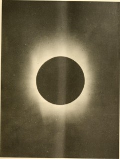 . comptesrendusheb1341902acad. es naturelles. Venicalt rfo lieu (fnbsentlloa I Y. D.A. Longuet Verticale COURONNE SOLAIRE ECLIPSE TOTALE DU 18 MARS 1901 (temps civil) Obsei-vÃ©e Ã l'Ile de la RÃ©union...