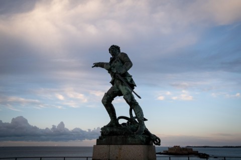 France, Brittany, the 2020-10-02. Illustration of daily life in Brittany. The city of Saint-Malo intra-muros. Photograph by Martin Bertrand.France, B