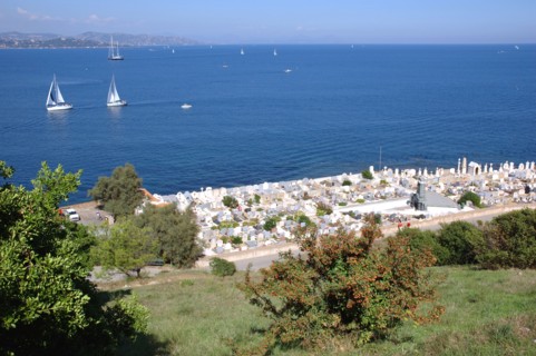 Panoramic view of seafront of St Tropez Côte D'Azur Saint San S Cote D Azur Southern France Europe