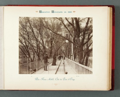 WORLD EXPO PARIS 1900 - PLATFORM MOBILE DOCK SIDE OF ORSAY Exposition Universelle Paris 1900. Plate-forme mobile, côté du Quai d'Orsay. Photographie de Neurdein Frères. Musée des Beaux-Arts de la Vill...