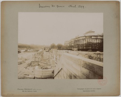 Construction of piers in April 1899. Seine River Works for the 1900 Universal Exhibition, Paris. Travaux des quais Avril 1899. Travaux des quais de Seine pour l'Exposition Universelle de 1900. Paris. ...