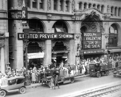 Limited Preview Showing at the Million Dollar Theatre in Los Angeles of RUDOLPH VALENTINO and VILMA BANKY in THE SON OF THE SHEIK 1926 director GEORGE FITZMAURICE based on the novel by Edith Maude Hul...