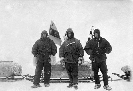 (from left) Ernest Henry Shackleton, Captain Robert Falcon Scott and Dr. Edward Adrian Wilson on the British National Antarctic Expedition (a.k.a. Discovery-Expedition), 2 November 1902