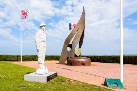 Statue to Philippe Kieffer at the Kieffer commandos' memorial in tribute to the french commandos who landed on Sword Beach in Normandy on June 1944.