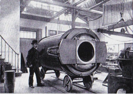 Français : Porte - oculaire de la lunette astronomique ; exposition universelle de 1900 English: Great Paris Exhibition Telescope of 1900, eye-piece holder. 1900 175 Great Ex Telescope EyePiece