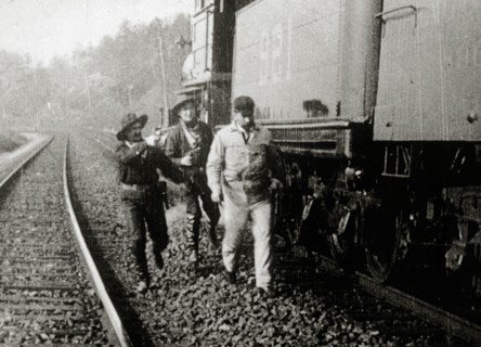 "The Great Train Robbery" 1903 Edison Manufacturing Company   File Reference # 33300_824THA