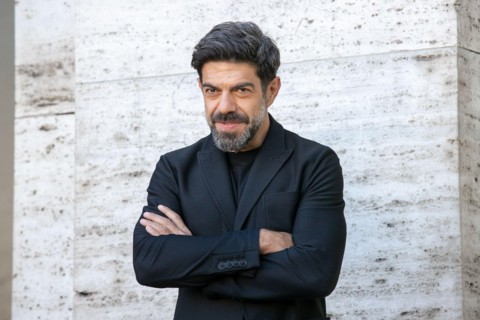 Rome, Italy, italy. 30th Jan, 2020. Rome, The Space Cinema.Photocall of the movie "Gli anni piÃ¹ belli"".In the picture: Pierfrancesco Favino.Dress: Armani Credit: Lucia Casone/ZUMA Wire/Alamy Live N...