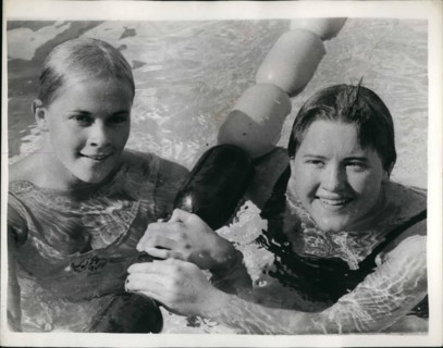 Aug. 08, 1960 - Olympic games in Rome.: Miss G. Schuler, of America, set up new Olympic record for the 100 Meters Butterfly event , during a heat in Rome yesterday. Her time was 1 min. 9.8 sees. Miss ...
