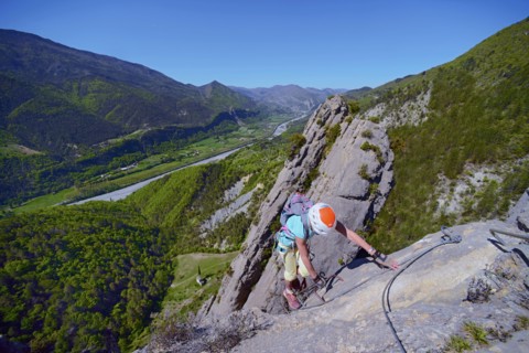 climber on via ferrata Demoiselles du Castagnet, France, Alpes Maritimes, Puget Theniers