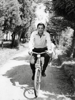 Marcello Mastroianni on the set of "Amanti" (AKA A Place For Lovers) 1968 MGM     File Reference # 1112_011THA