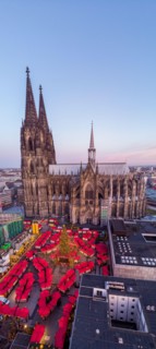 Christmas market in front of the Cathedral of Cologne, Germany