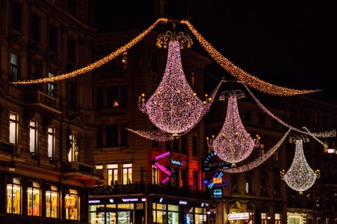 Most emblematic Christmas lights of Vienna are the grand chandeliers that hang over Graben street.