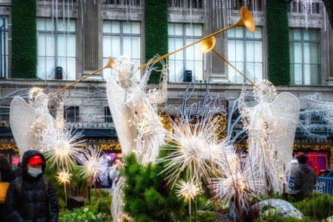 Herald Angel Figures at Rockefeller Center during the holiday season, NYC, USA  2020