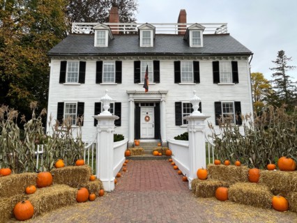 The Ropes mansion, a historic home in Salem, Massachusetts is operated as a muse and was a filming location for the movie Hocus Pocus