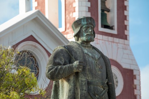 Statue of Vasco de Gama outside the palace and chapel of Sao Paulo now a museum on Ilha de Mozambique, Africa