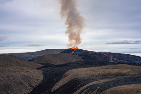 fagradalsfjall,volcanic eruption on the reykjanes peninsula,iceland
