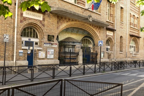 France, Paris, 15 area, 1912 Elementary school covered in mosaÃ¯que