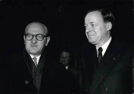 1967 - Premier Guy Mollet Worried By In African Problems: Future Guy Mollet received this morning at the ministry of interior M. Roger Seydoux, high commissioner of France in Tunisia with whom he had ...
