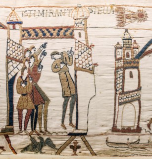 Bayeux Tapestry scene32 Halley comet.