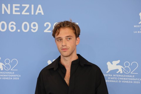 Venice, Italy, 2nd September, 2025. Benjamin Voisin at the photo call for the film The Stranger (L’étranger) at the 82nd Venice International Film Festival. Photo Credit: Doreen Kennedy / Alamy Live N...