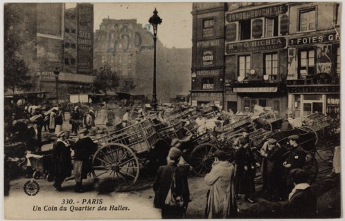 PARIS, A CORNER OF DISTRICT HALLS (CARTS STREET BALTARD) L'Abeille. Un coin du quartier des Halles. Charrettes, rue Baltard. Paris (Ier arr.). Phototypie. Paris, musée Carnavalet.