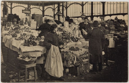 MARKET PARIS - CENTRAL HALLS - RETAIL FRUIT AND FUTURES (RUE BALTARD) Anonyme. Marché de Paris - Halles Centrales - vente au détail des fruits et primeurs (rue Baltard), Paris (Ier arr.). Phototypie. ...
