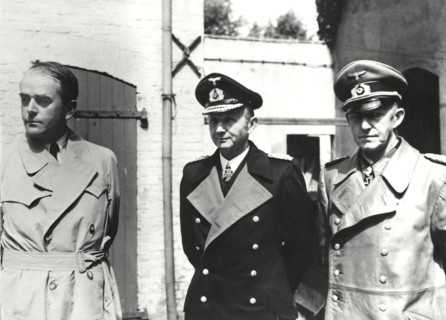 1945 , 23 may , GERMANY  : The german SS architect and Minister of Armaments ALBERT SPEER ( 1905 - 1981 ), the Grand Asmiralnaval Commander  KARL DOENITZ ( 1891 - 1980 , nomined Fuhrer of 3nd Reich af...