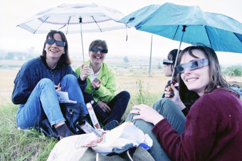 Eclipse in Northern France, 10-08-1999, Whizgle Dutch News: Historic Images Tailored for the Future. Explore The Netherlands past with modern perspectives through Dutch agency imagery. Bridging yester...
