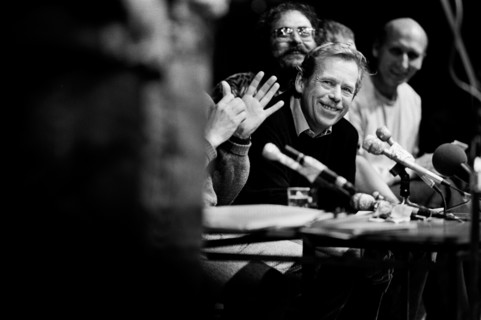 Vaclav Havel meetsthe press at the Magic Lantern  in Prague announcing the collapse of communism. Czechoslovakia November 1989