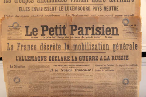 The 'Le Petit Parisien' newspaper (Sunday 2nd August 1914) declaring that France will start general mobilization.
