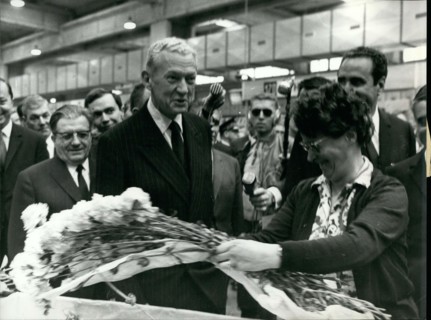 May 22, 1969 - He is visiting the Rungis Market. He toured it first by car, then visited the flower pavilion, finally he went to the top of the tower to admire the entire view.