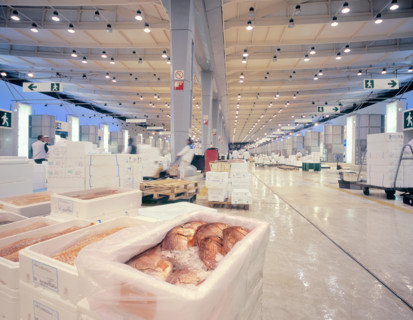 Trading fresh fish at Rungis wholesale market close to Paris, France.