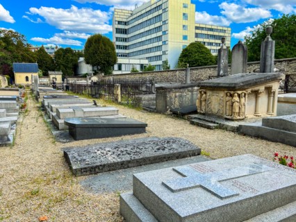 Paris, France, Scenic Views of the Picpus Historical Cemetery, Tombs of French Revolution Victims, and their descendants , Graves Stones, historic Paris