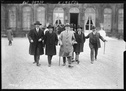 A press photograph from 1925 records Texier, Compère-Morel, Paul Faure, Léon Blum and Roger Salengro as members of a socialist delegation visiting Paul Painlevé in Paris. The collective portrait docum...