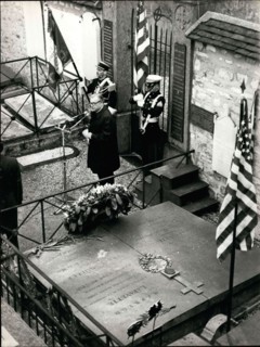 Mar. 23, 1976 - American Vice-President Nelson Rockefeller went to Picpus Cemetery in Paris in order to visit General de Lafayette's grave.