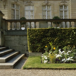 Parc de l'hôtel Matignon à Paris