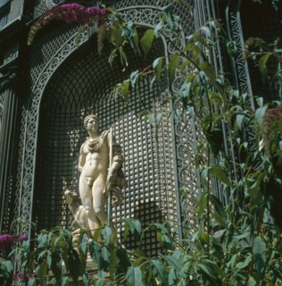 Parc de l'hôtel Matignon à Paris