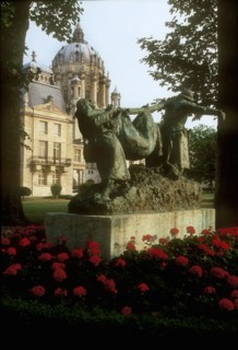 Jardins de l'hôpital du Val-de-Grâce à Paris