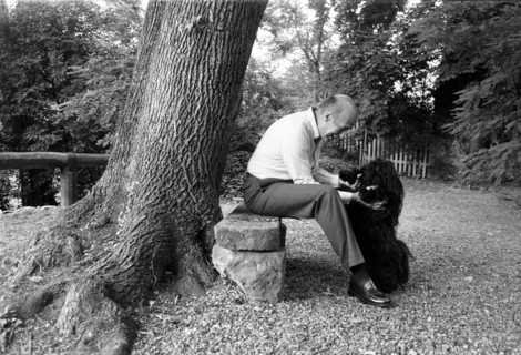 Valéry Giscard d'Estaing, avec son chien