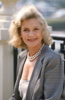 Lauren Bacall, 1989