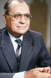 Pierre Bérégovoy, 1985