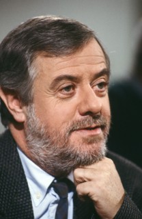 Yves Coppens vers 1985
