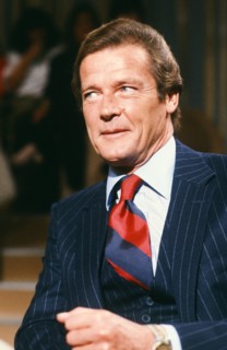 Roger Moore, 1986