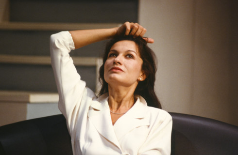 The play "La Femme à contre-jour", 1988